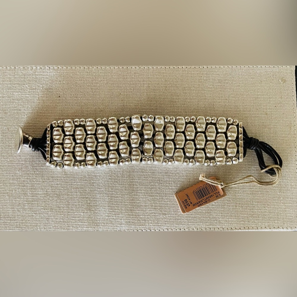 NWT UNO de 50 Silver Beaded Mara Bracelet - Picture 2 of 3